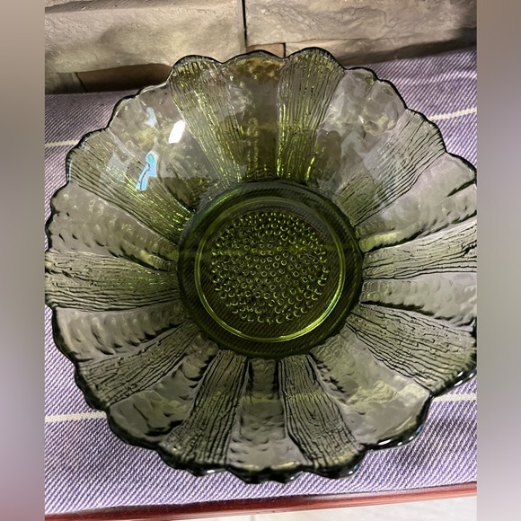 Vintage set of 2 Indiana glass sunflower green bowls - Picture 2 of 7